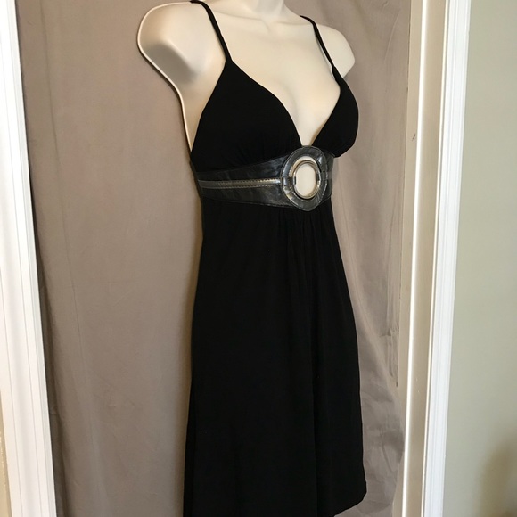 EUC 🖤 FOREVER 21 | Black Dress - Picture 3 of 5